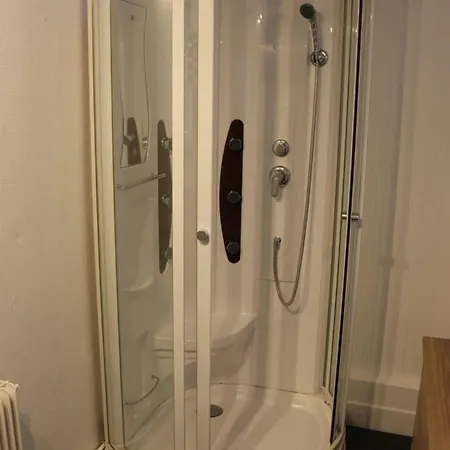 Apartment 80 M De La Plein Centre,parking Prive Etretat